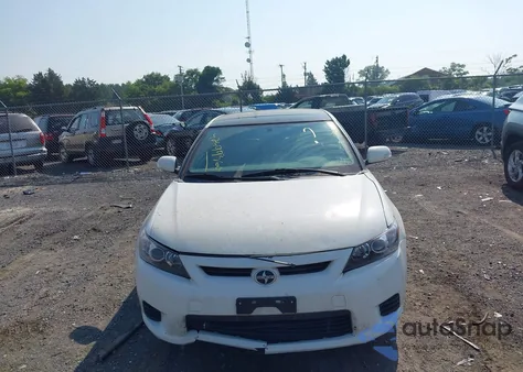 2011 Scion Tc из США, поврежденный, VIN JTKJF5C74B3017306